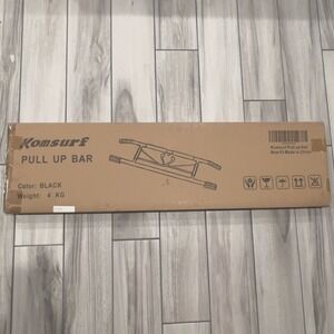 Komsurf Pull Up Bar for Doorway Brand New Still In Box With Jump Rope